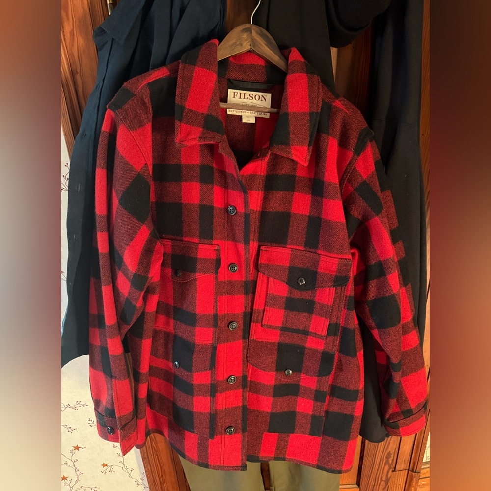 Filson Mackinaw Wool Cruiser in Red and Black Plaid (2024)